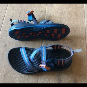 Chaco - Boys size 5